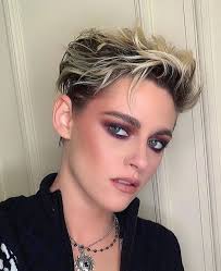 — your source for daily content related to the actress and producer kristen james stewart 📸 follow my tiktok ❤️. Pin On A Dewy Makeup Look