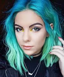 blue hair with blue eyes want colorful