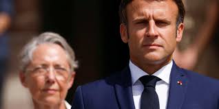 Législatives 2022 - Emmanuel Macron recevra, mardi et mercredi, les  représentants des forces politiques qui ont vocation à former un groupe à  l'Assemblée : revivez la journée du 20 juin