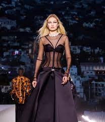 versace news collections fashion