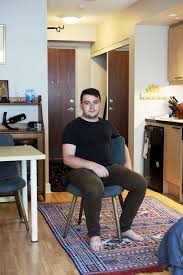 consultant lives in under 400 square feet