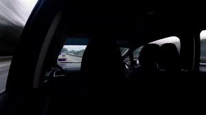 Premium ストック動画 - 日中の車の後部座席の乗客のハメ撮りビュー