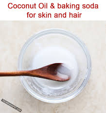 It's a complete beauty package! Glowing Skin With Baking Soda And Coconut Oil Face Wash