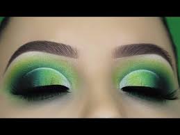 green parrot eye shade makeup tutorial