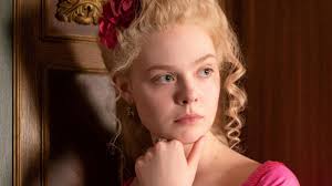 elle fanning transforms into mice