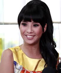 Being part of showbiz royalty may require an affinity for glitz and glamor, but Maxene Magalona stands out, as she prefers to savor the fun, little things ... - maxene_magalona_takes_on_her_first_kontrabida_role_in_mga_basang_sisiw_1369133501