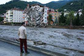 SON DAKİKA: Kastamonu Bozkurt'ta selden zarar gören 8 katlı binanın yıkılma  anı! Son konuşmalar çok acı - Galeri - Takvim