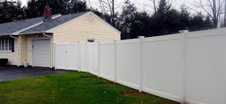 Looking to install your own vinyl fence? Installing Vinyl Fences Method Easy Install Vinyl Fence