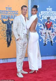 Charles joel nordström kinnaman, known professionally as joel kinnaman, is a swedish american actor. Kelly Gale Packs On The Pda With Joel Kinnaman At The Suicide Squad Premiere Hot And Viral News