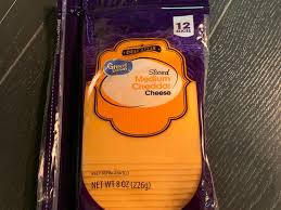 mild cheddar cheese slices nutrition