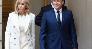Why the love story between france's new president, emmanuel macron, and his wife, brigitte, managed to shock even the french. 2021 The Mania Of Emmanuel Macron Who Annoys His Wife Brigitte Femme Actuelle Le Mag