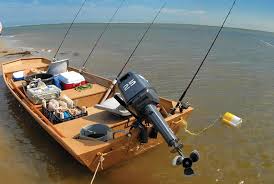 The design characteristics of a mod v, already mentioned, were incorporated into the hull to make this type of boat more efficient and safer in choppy waters and waves. What Is The Best Jon Boat For Fishing Flat Bottom Boat World