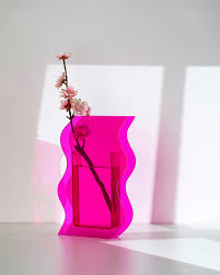 Irregular Shape Acrylic Vase The