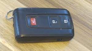 toyota prius key remote battery