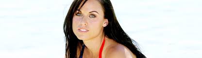 Amanda Beard: Amanda Ray Beard was born on October 29, 1981.She is an American swimmer and a seven-time Olympic medalist (two gold, four silver, ... - Amanda-Beard_01