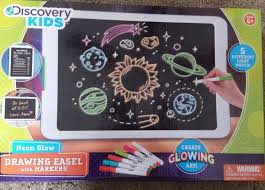 This neon glow drawing light board from discovery kids offers a unique way to express your creativity. Discovery Kids Neon Glow Drawing Easel With Markers 5 Different Light Modes New Neon Glow Discovery Kids Glowing Art