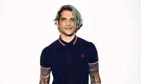 Sexual fluidity meaning & explanation, bisexuality vs pansexuality: Teen Wolf S Tyler Posey On His Sexuality Onlyfans Sobriety Variety
