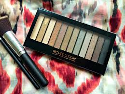 makeup revolution iconic 2 palette review
