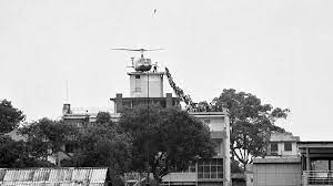Embassy in saigon, trying to reach evacuation helicopters as . Wij Vxo0md4odm