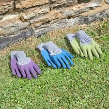 Best Winter Gardening Gloves 2023