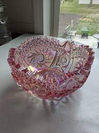 L E Smith Carnival Glass Bowl Pale