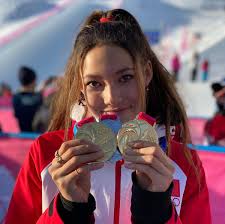 Eileen gu is a chinese freestyle skier. Uhs On Twitter San Francisco University High School Student Eileen Gu Recently Won Two Gold And One Silver Medal At The 2020 Winter Youth Olympic Games In Lausanne Switzerland She Was Also