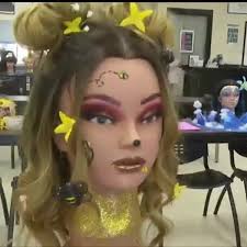 cosmetology students show off skills in