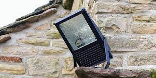 common types of outdoor lighting fixtures