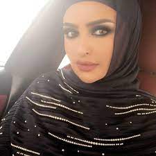 kuwaiti influencer sondos alqattan is