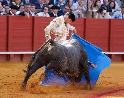 En Sevilla Ferrera se lleva el mano a mano con los toros de Victorino