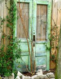 ideas to repurpose old doors