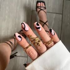 40 black nails for all seasons the