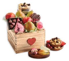 Everyone deserves to feel loved on february 14th, so make sure to. Valentine S Day Gift Baskets Gift Delivery Harry David