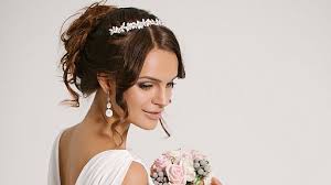 a bridal jewelry tiara makes every
