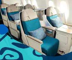 These seats are great for traveling with a friend or loved one, but less so if traveling alone with a stranger next to you. Poerava Business Class 787 9 Air Tahiti Nui