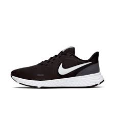 nike women s revolution 5 running shoes size 7 black white
