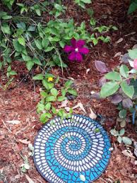 Mosaic Swirl Stepping Stone Recycled