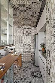 No teto, o problema mais recorrente encontrado em cada tipo foi: Ape Tem Porcelanato Do Piso Ao Teto Modern Kitchen Design Kitchen Design Residential Interior Design