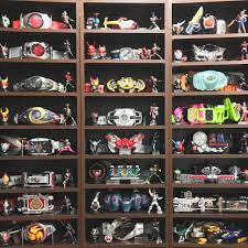 仮面ライダー変身ベルト 各作品の2号以降ベルトを収納するには この倍以上の棚が必要なのだな dx変身ベルト 仮面ライダー maskedrider kamenrider csm shf kamen rider kamen rider series rider
