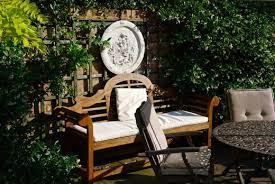 Garden Furniture Brightens Up Outdoor