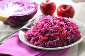 quick braised red cabbage and apple