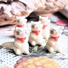 Miniature Waving Cat Set Of Mini
