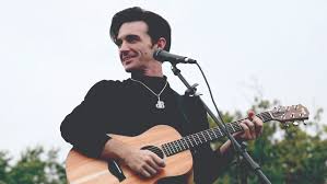 He is best known for playing the character drake parker on the nickelodeon show drake & josh. Drake Bell Takes Some Time At Rider The Rider News