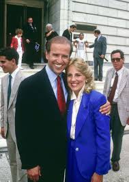 Jill biden is the wife of former united states vice president joe biden, the democratic party's nominee for president. Jill Biden S Signature Style Is Bright Bold And Brimming With Good Accessories Huffpost Life