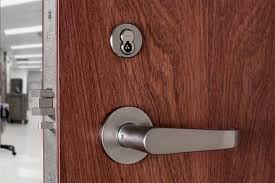 How to Find High-Class Garage Door Locks