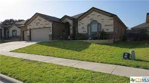 homes with pool in killeen tx