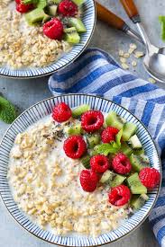 Ingredients like chia seeds, plain greek yogurt, fruit, and maple syrup make these oats a powerhouse of goodness! Easy High Protein Overnight Oats Recipe Healthy Fitness Meals