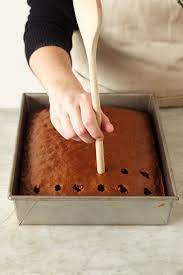 how to make a poke and pour cake for an