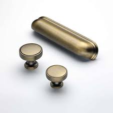 Calgary Furniture Handles Knobs With