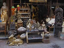 5 best flea markets in mumbai tripoto